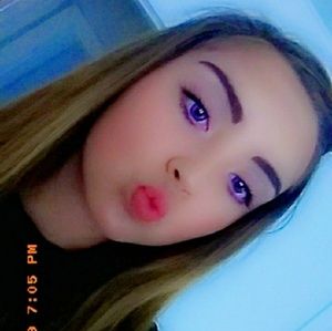 Meet your Posher, Kindra